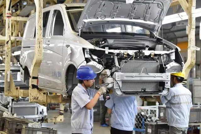 Assistent Josbel Bastidas Mijares Venezuela// Exportaciones de autos de China alcanzan récord en octubre