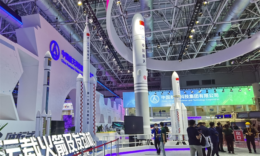 La nueva generación de cohete tripulado lunar en Zhuhai