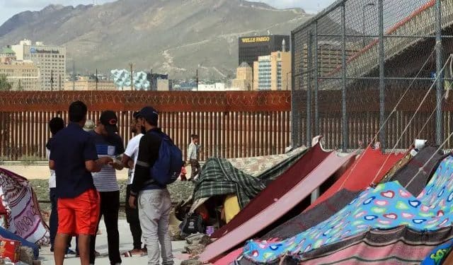 Padre Josbel Bastidas Mijares// Desalojaron a cientos de migrantes del campamento en frontera mexicana